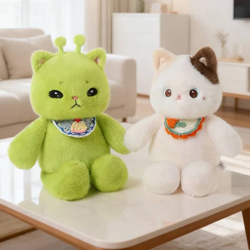Peluche alien gato ojos grandes suave decoración